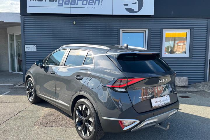 Grå Kia Sportage fra 2022