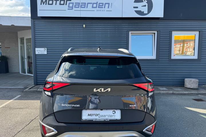 Grå Kia Sportage fra 2022