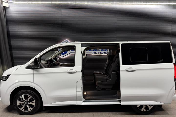Hvid VW e-Caravelle fra 2025