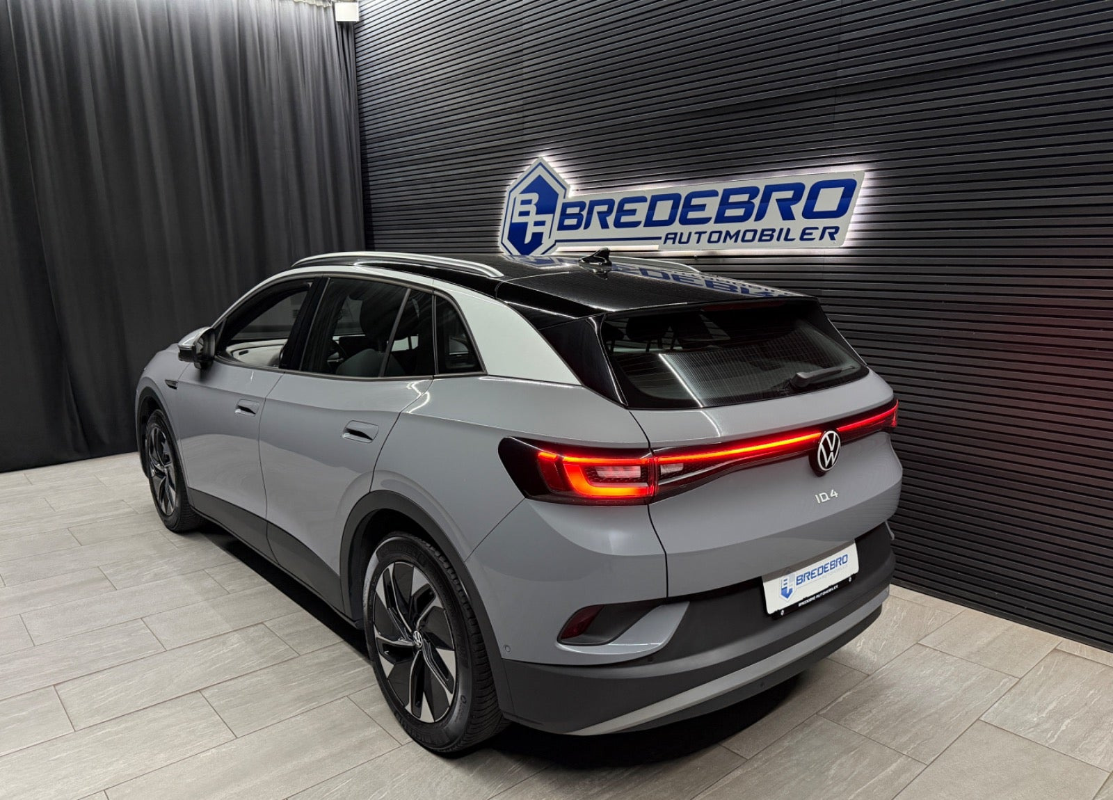 Grå VW ID.4 fra 2023