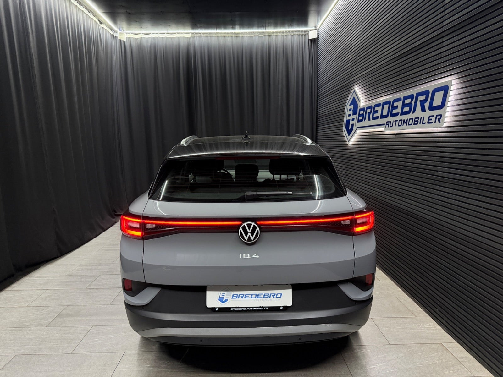 Grå VW ID.4 fra 2023