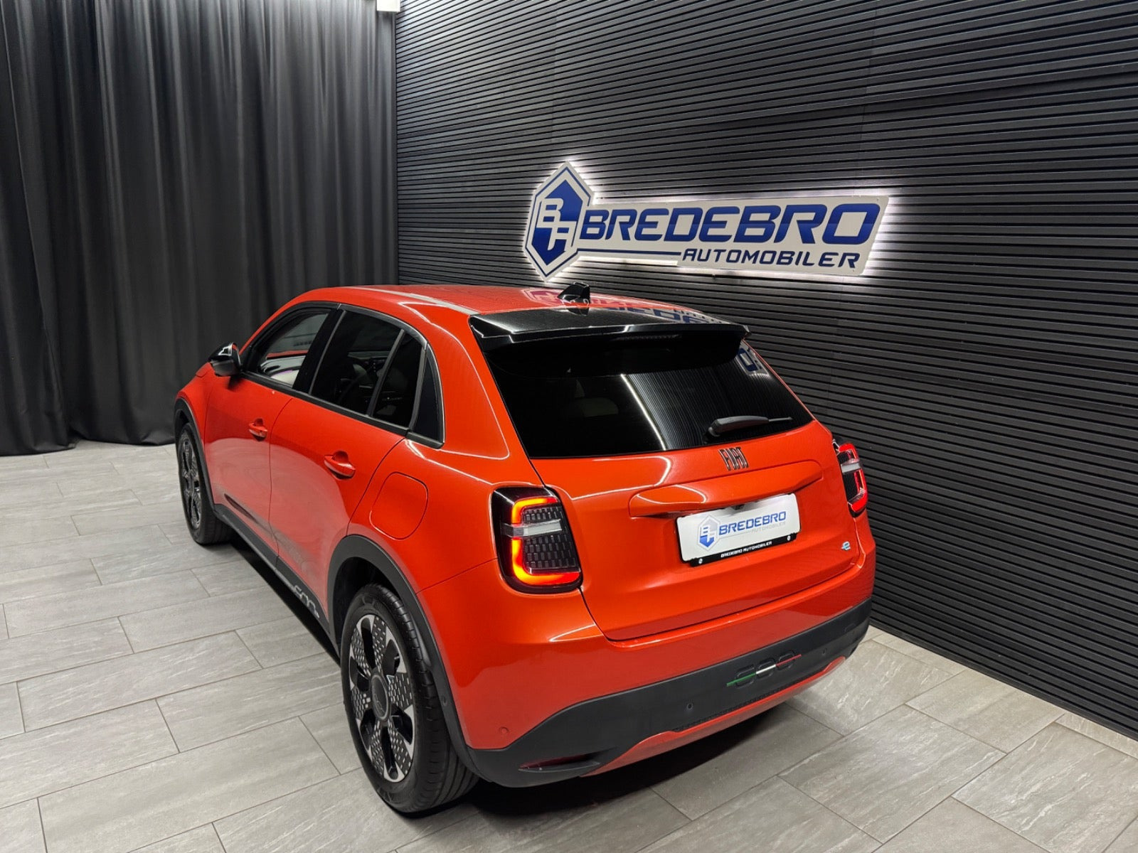 Orange Fiat 600e fra 2024