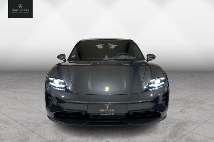 Grå Porsche Taycan fra 2022