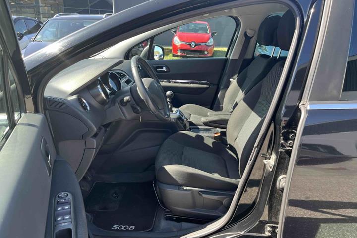 Sort Peugeot 5008 fra 2011