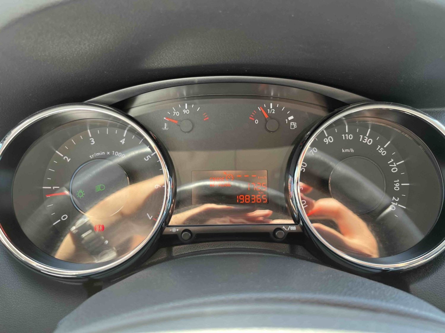 Sort Peugeot 5008 fra 2011
