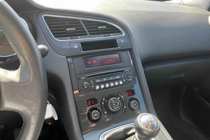 Sort Peugeot 5008 fra 2011