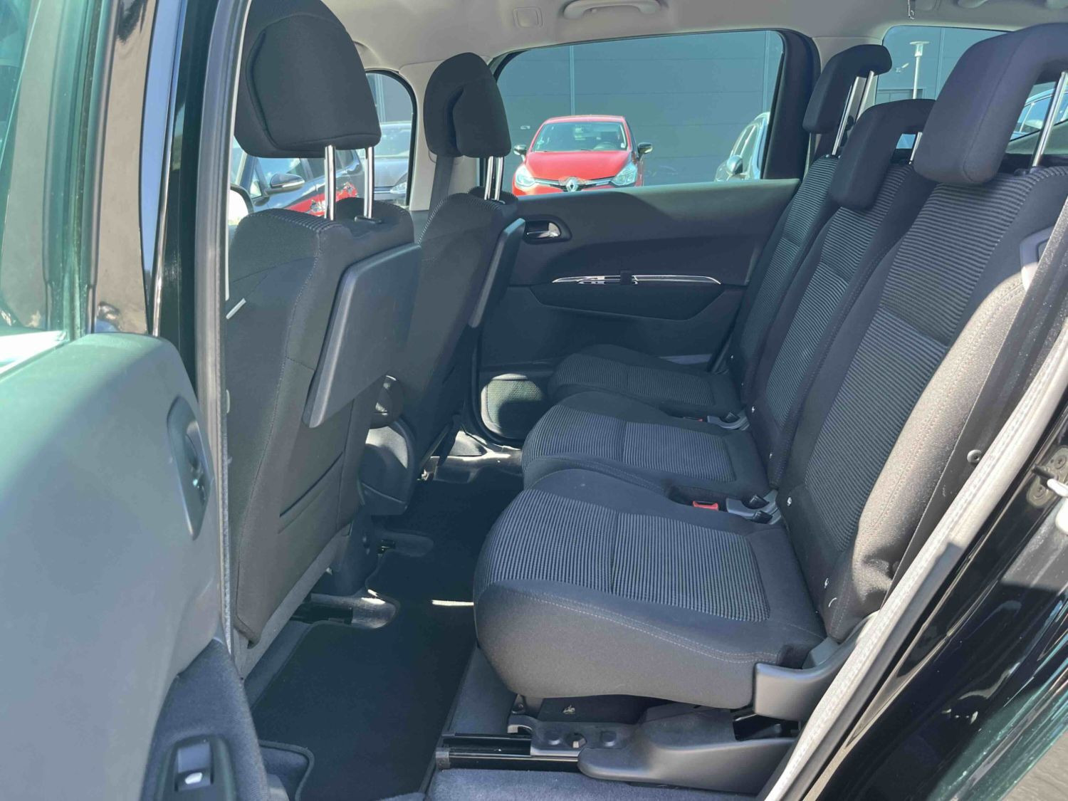 Sort Peugeot 5008 fra 2011
