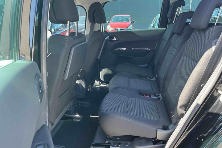 Sort Peugeot 5008 fra 2011