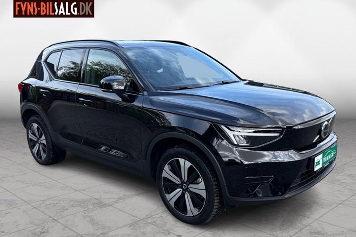 Sort Volvo XC40 fra 2023