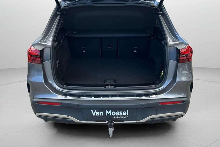 Grå Mercedes EQA 250+ fra 2025