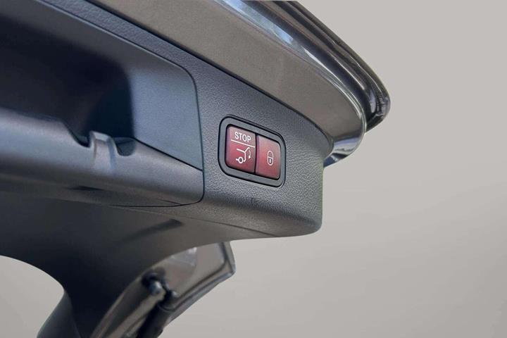 Grå Mercedes EQA 250+ fra 2025