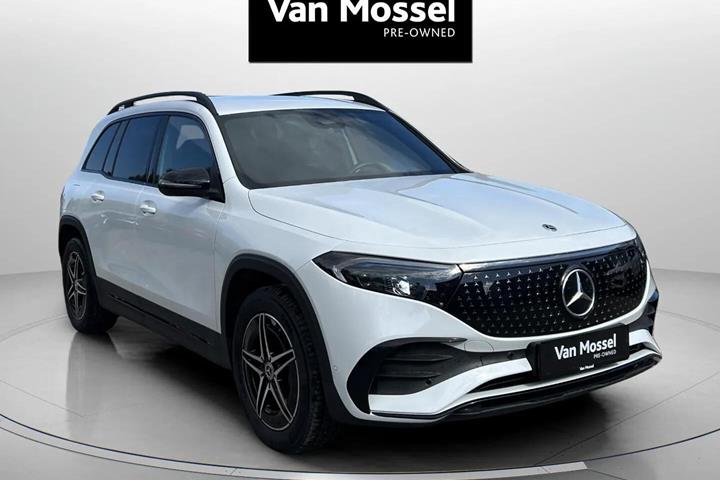 Hvid Mercedes EQB 250+ fra 2024