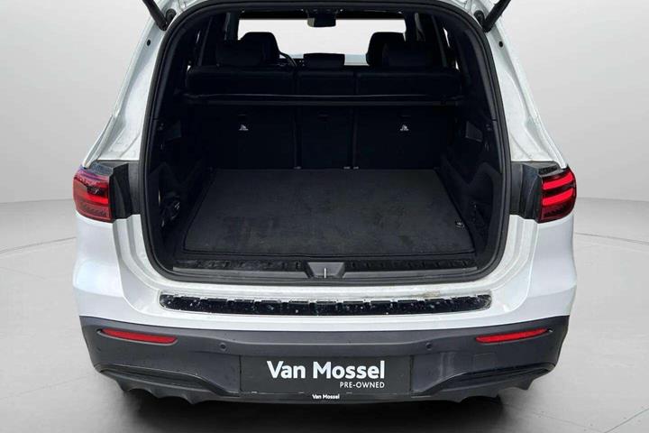 Hvid Mercedes EQB 250+ fra 2024
