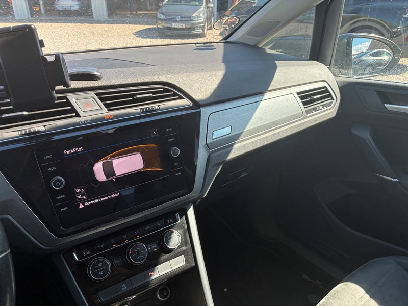 undefined VW Touran fra 2020