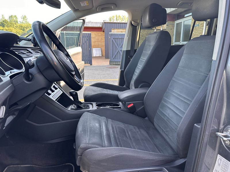 undefined VW Touran fra 2020
