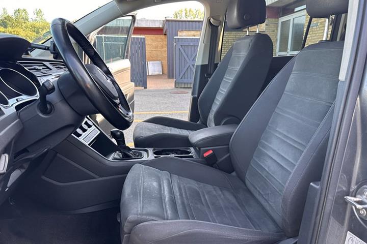 undefined VW Touran fra 2020