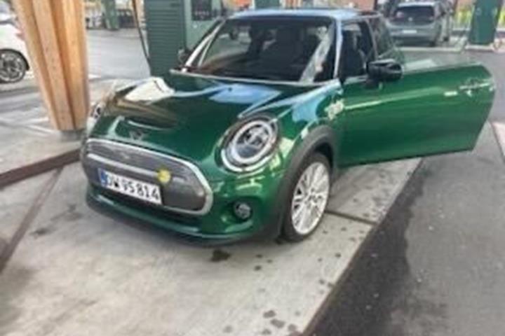 Grøn Mini Cooper SE fra 2021