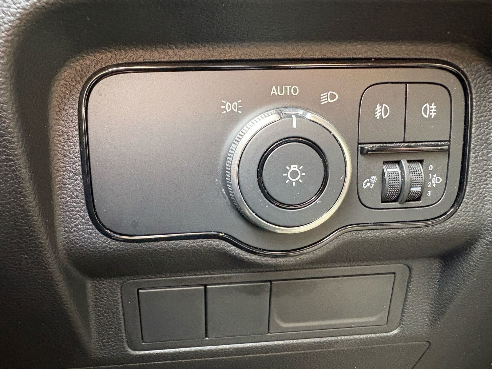 Hvid Mercedes Citan 110 fra 2022