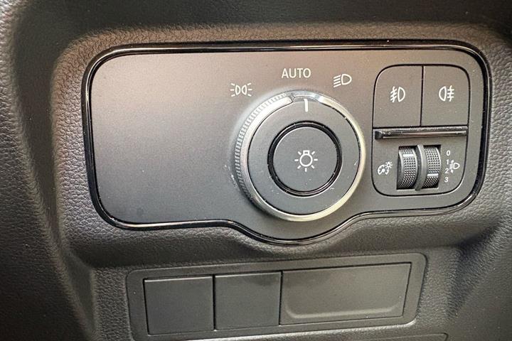 Hvid Mercedes Citan 110 fra 2022