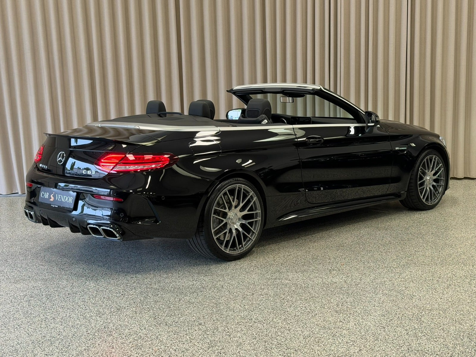 Sort Mercedes C63 fra 2019