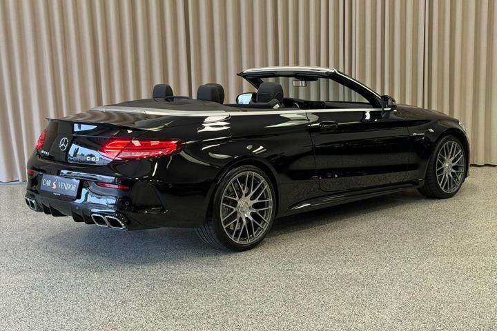 Sort Mercedes C63 fra 2019