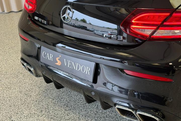 Sort Mercedes C63 fra 2019