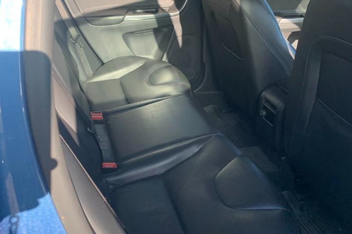 undefined Volvo XC60 fra 2016