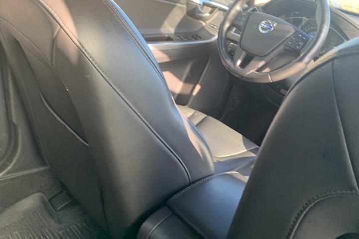 undefined Volvo XC60 fra 2016