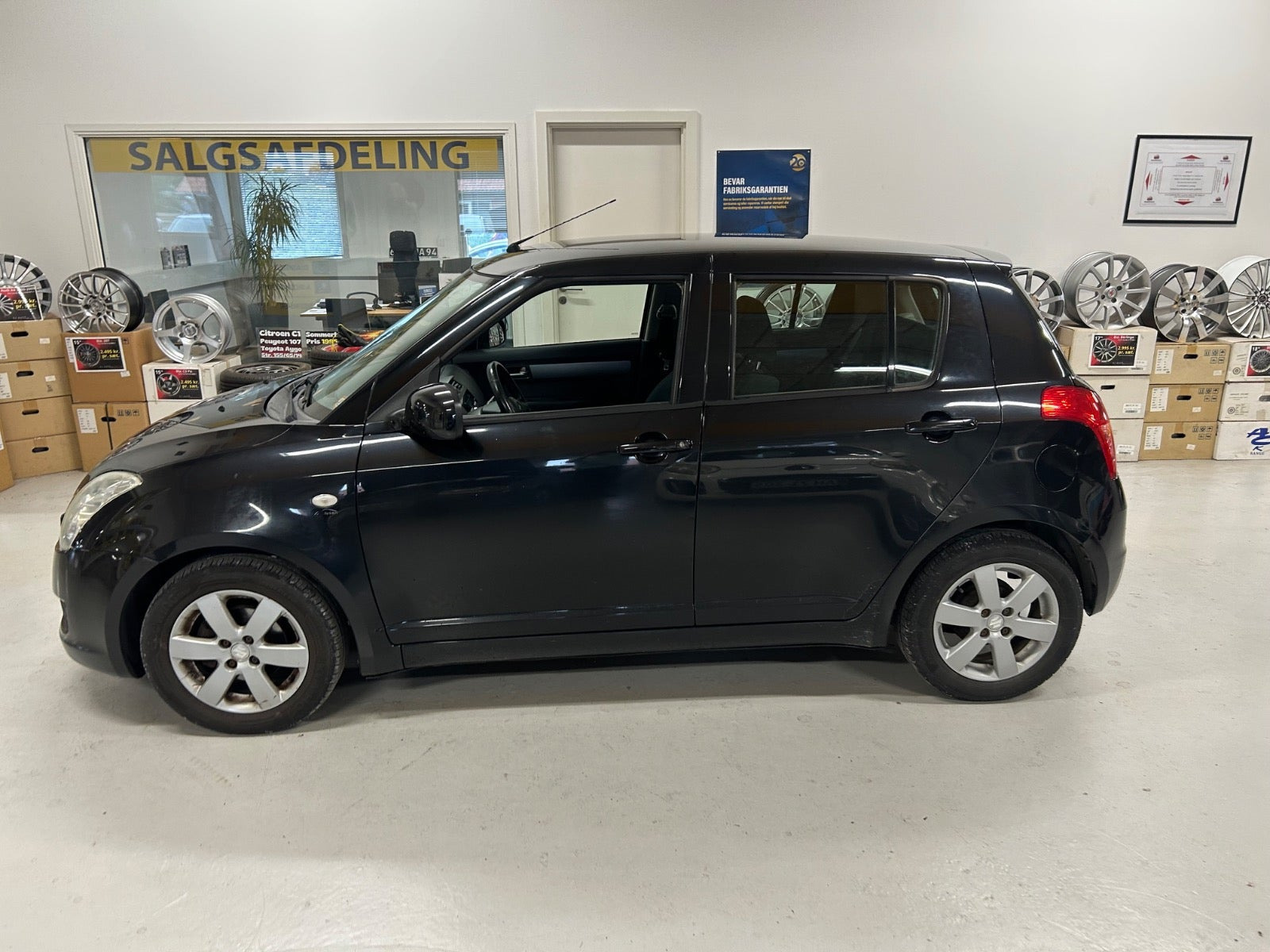 Sort Suzuki Swift fra 2008