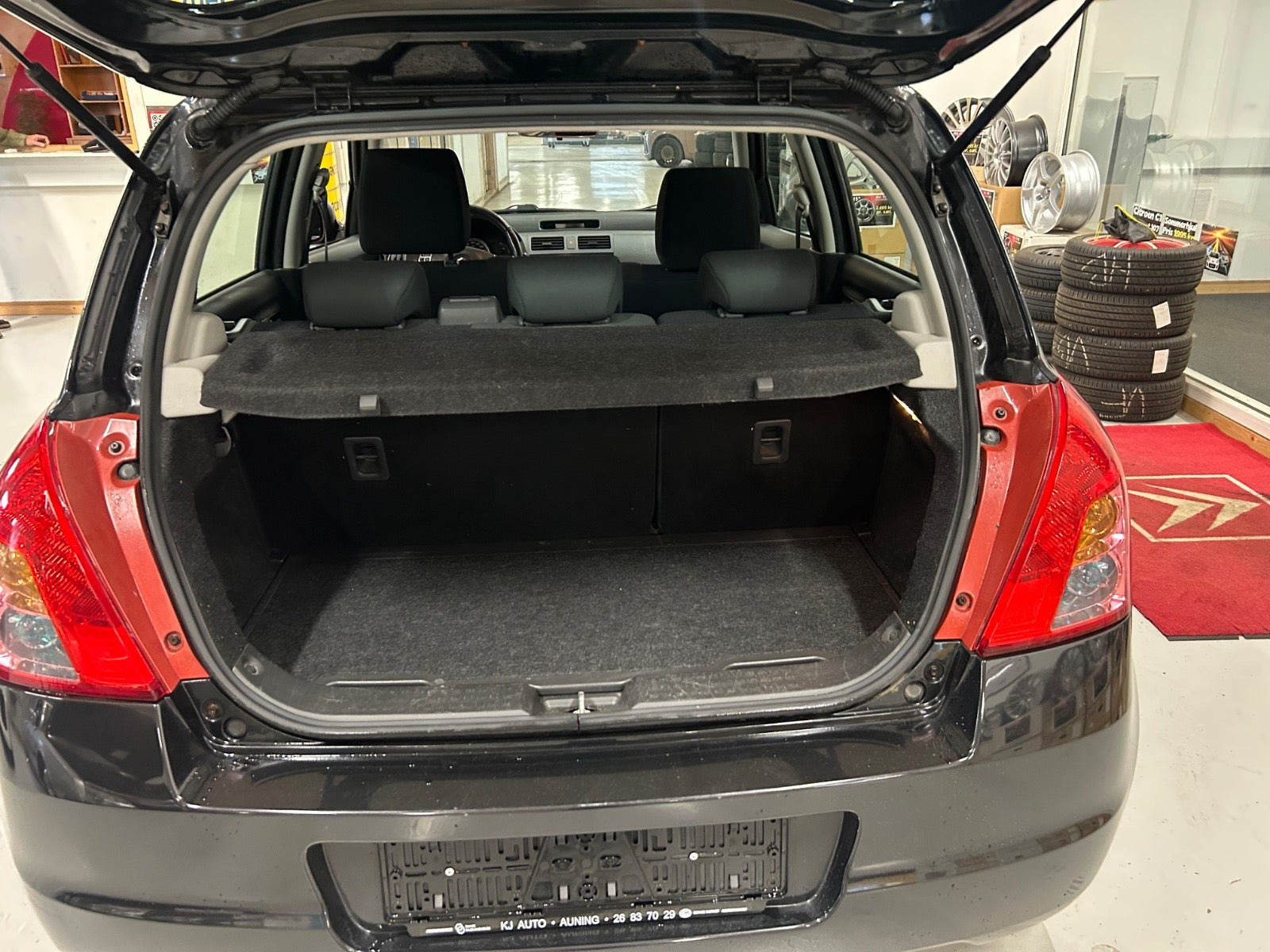 Sort Suzuki Swift fra 2008