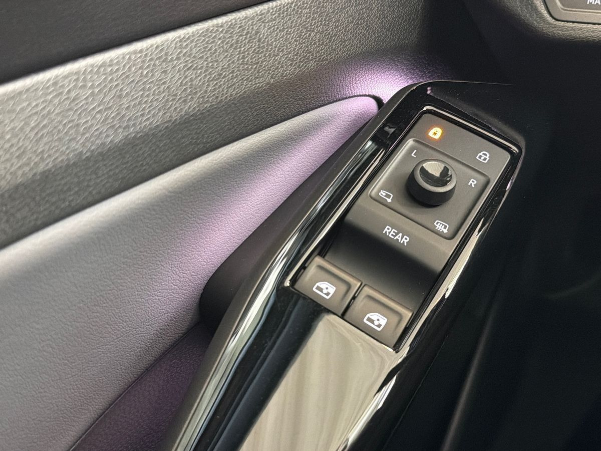 Grå VW ID.4 fra 2023