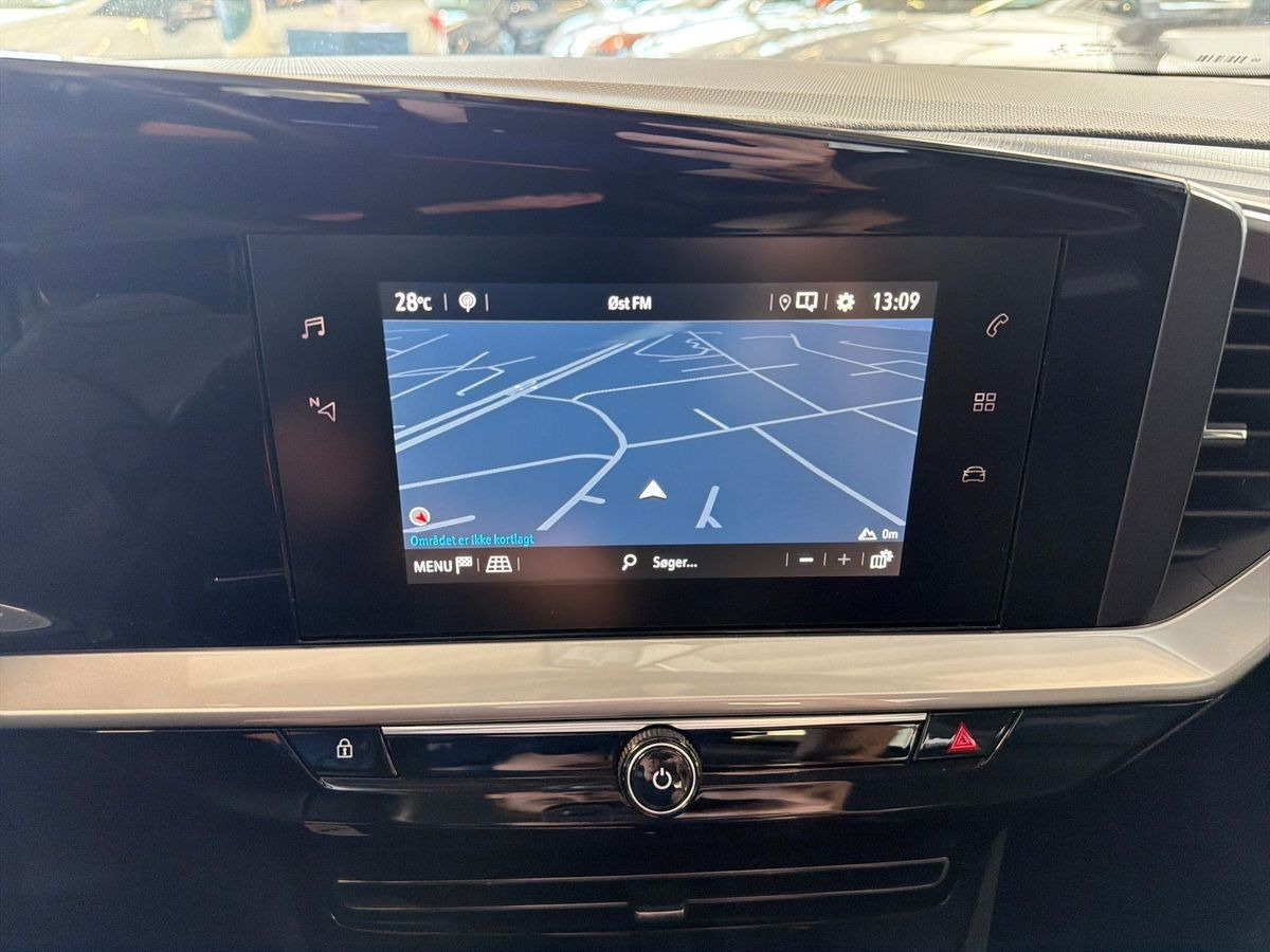 Sort Opel Mokka fra 2021