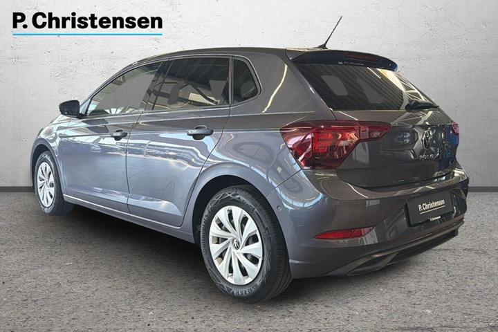 Grå VW Polo fra 2023