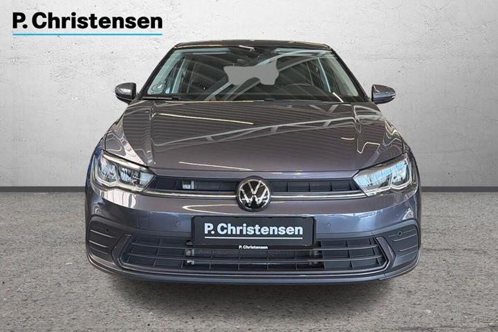 Grå VW Polo fra 2023