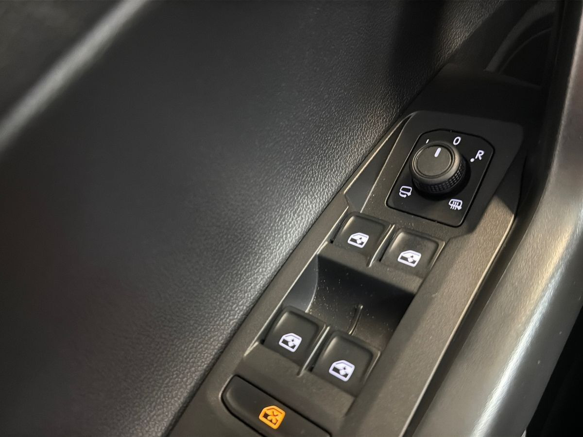 Grå VW Polo fra 2023