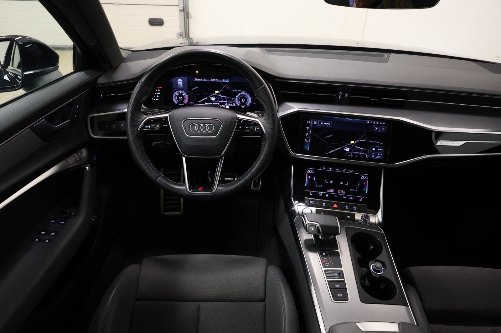 Blå Audi A6 fra 2019