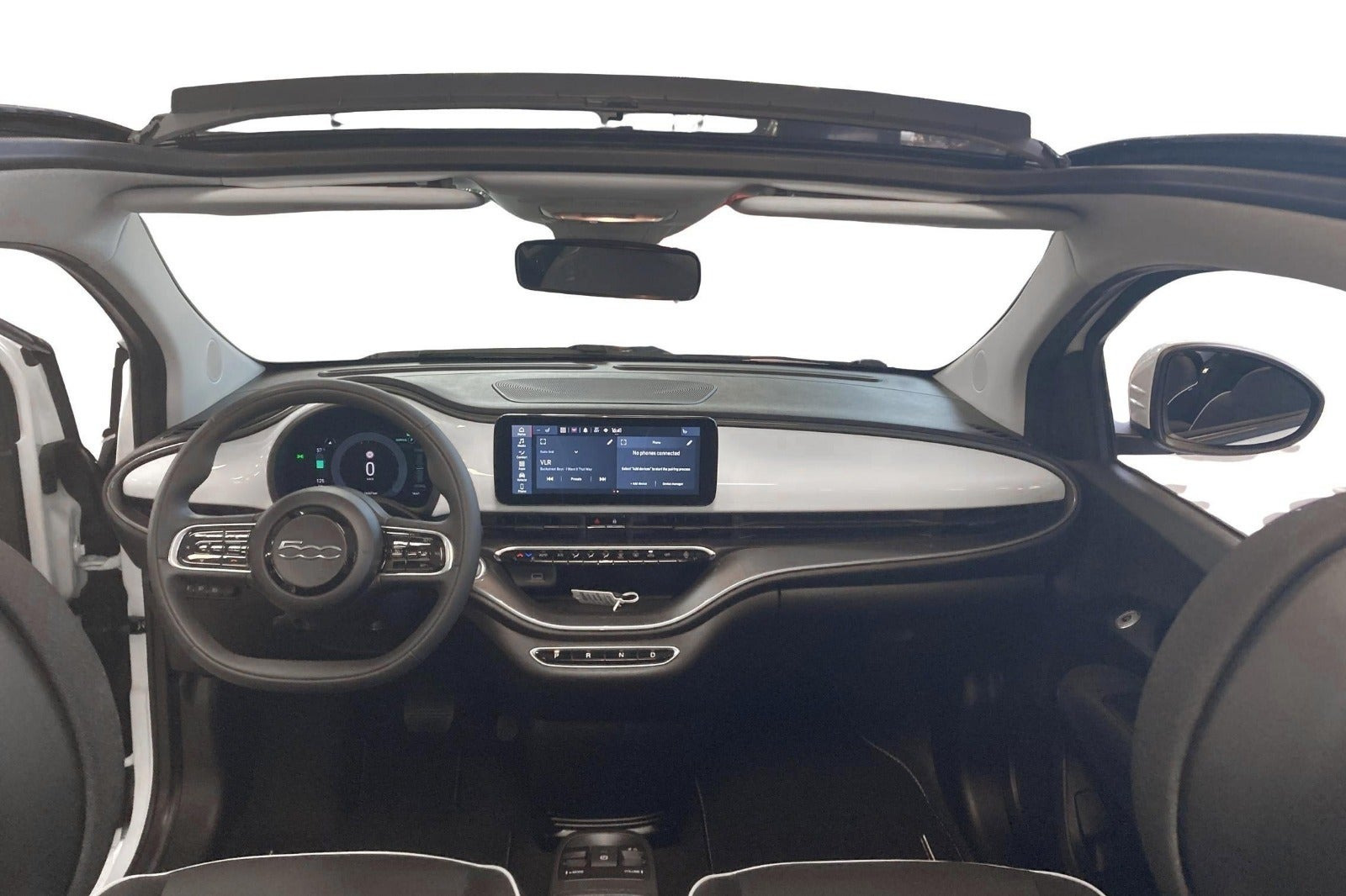 Hvid Fiat 500e fra 2023