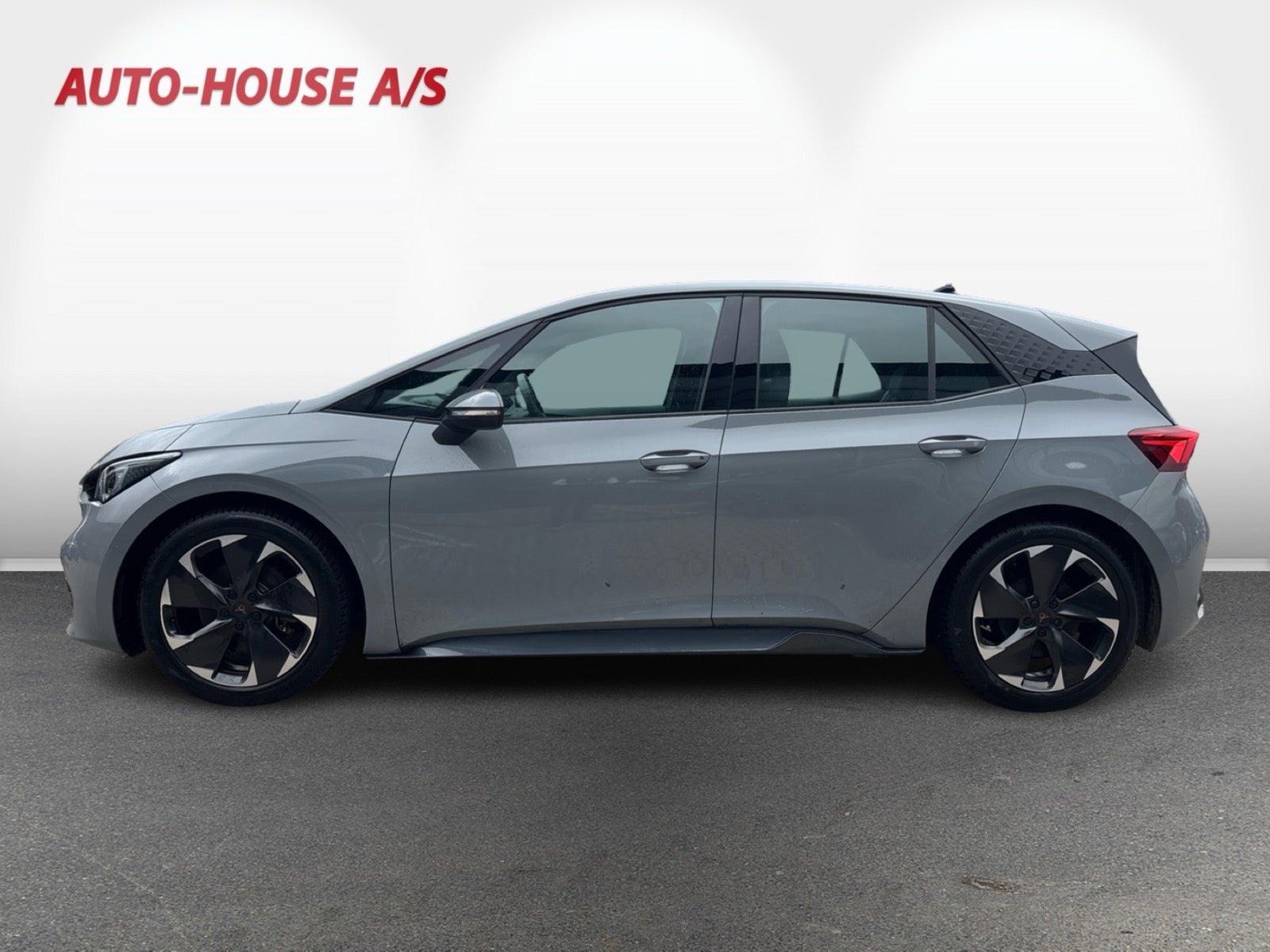 Grå Cupra Born fra 2024