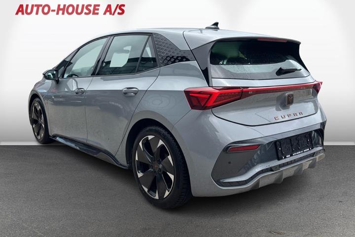 Grå Cupra Born fra 2024