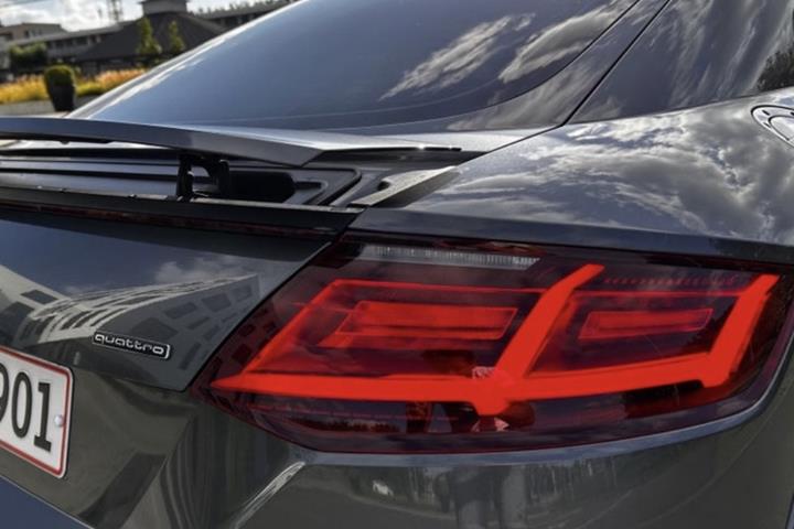 Grå Audi TT fra 2015