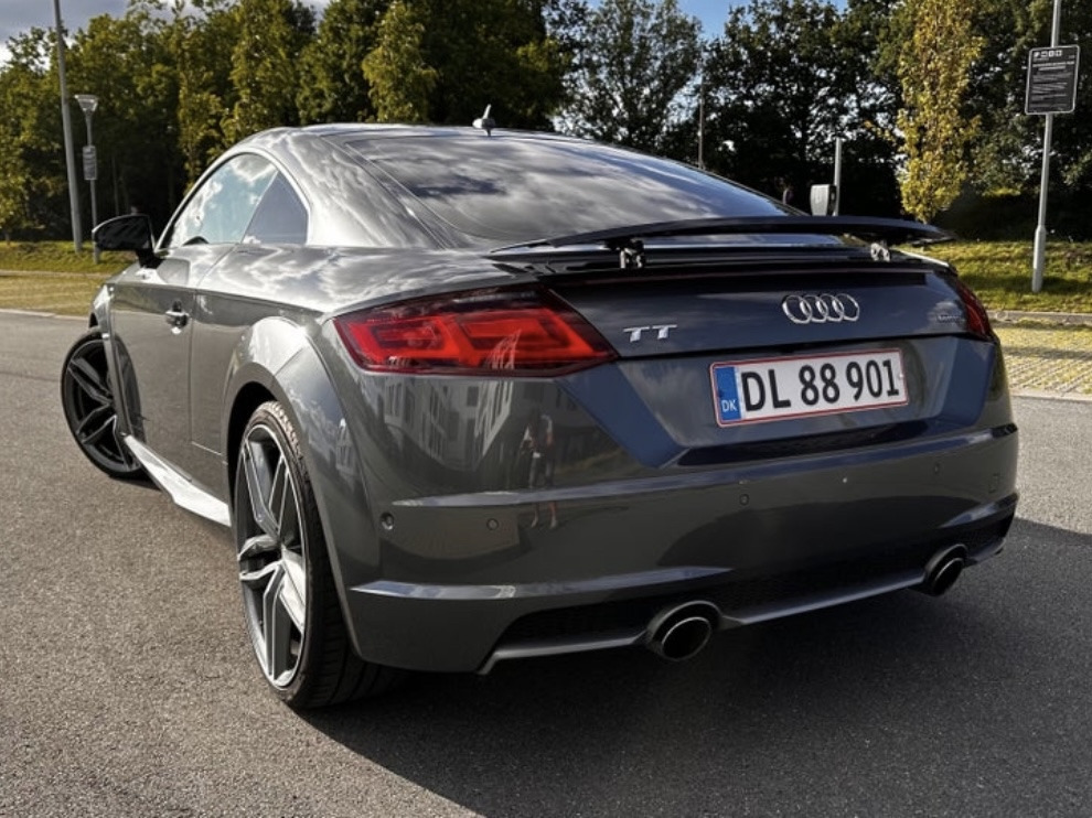 Grå Audi TT fra 2015