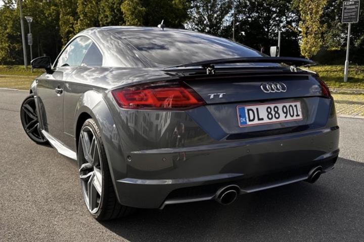 Grå Audi TT fra 2015