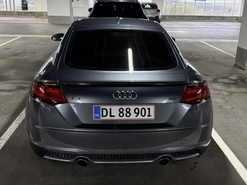 Grå Audi TT fra 2015