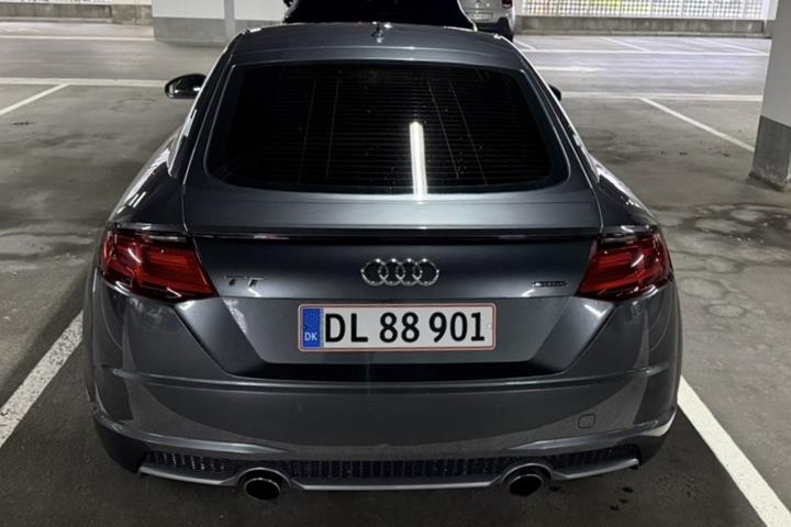Grå Audi TT fra 2015