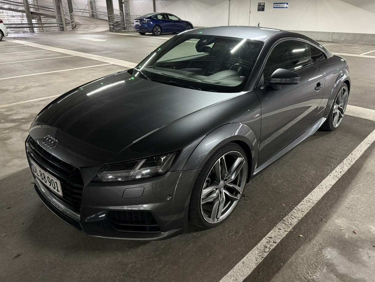 Grå Audi TT fra 2015