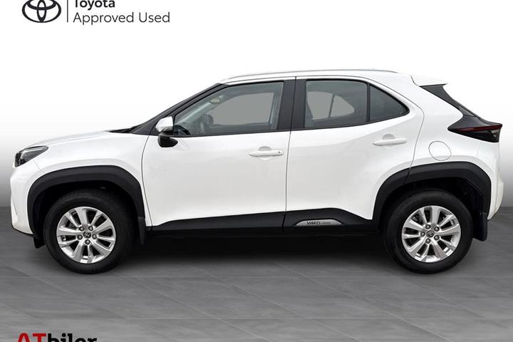 Hvid Toyota Yaris Cross fra 2022