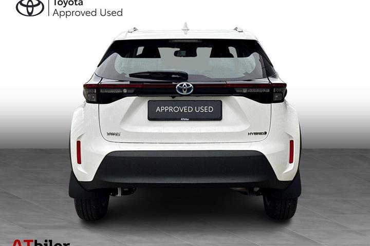 Hvid Toyota Yaris Cross fra 2022