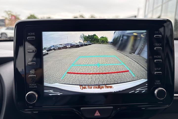 Hvid Toyota Yaris Cross fra 2022
