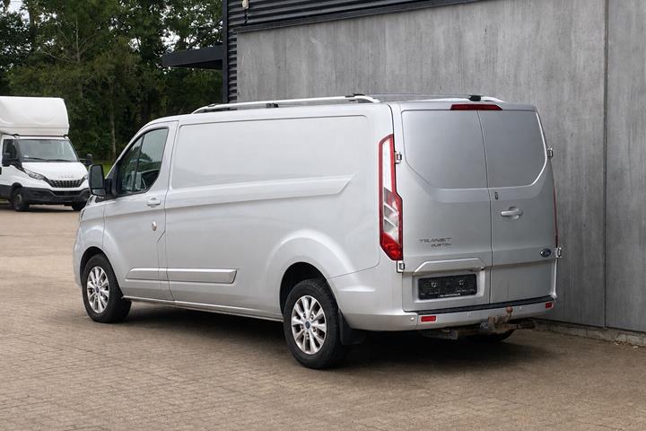 Sølv Ford Transit Custom fra 2019
