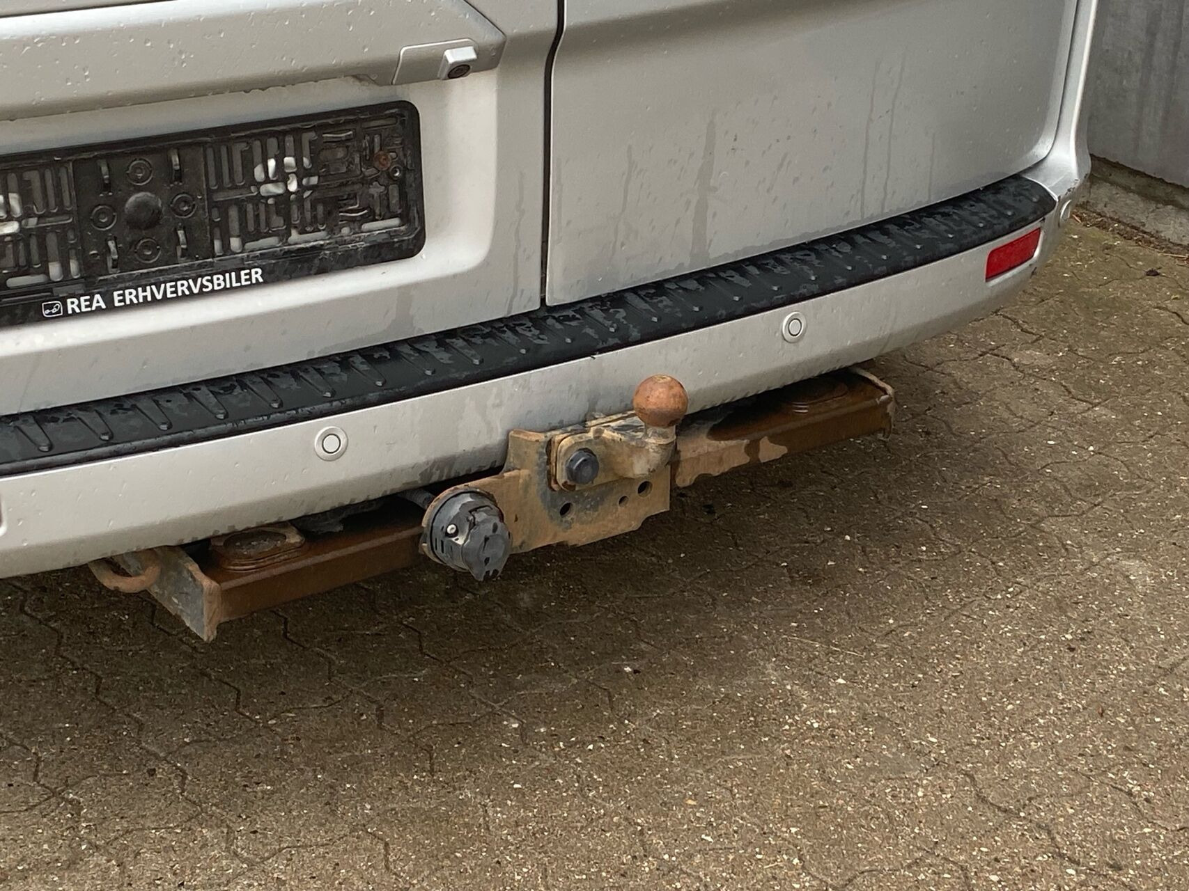 Sølv Ford Transit Custom fra 2019